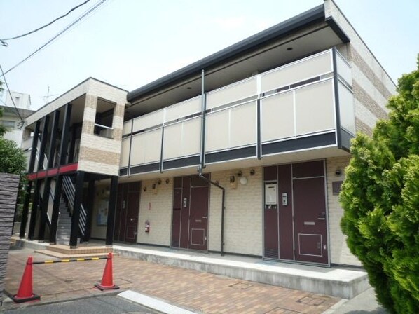 レオパレスTSの物件外観写真